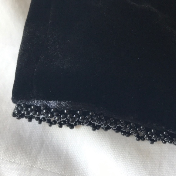 Ralph Lauren Dresses & Skirts - Ralph Lauren black velvet rayon/silk lined pencil skirt with beaded hem EUC